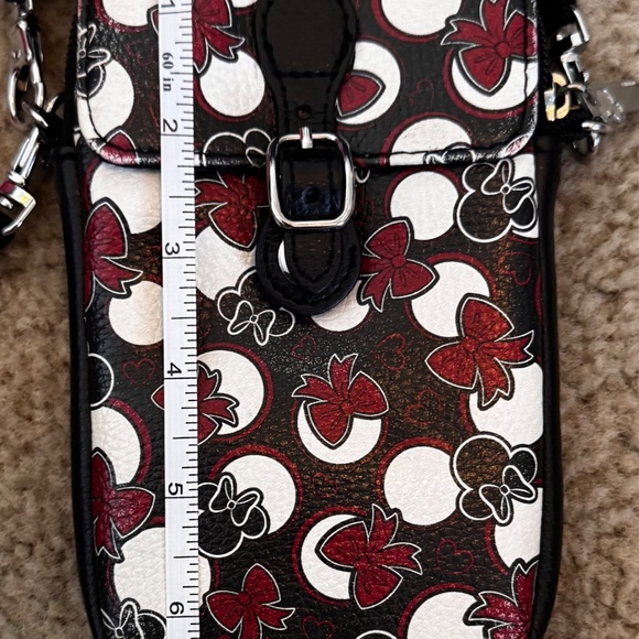 Disney Minnie Mouse zippered phone case with shoulder strap - Picture 2 of 6